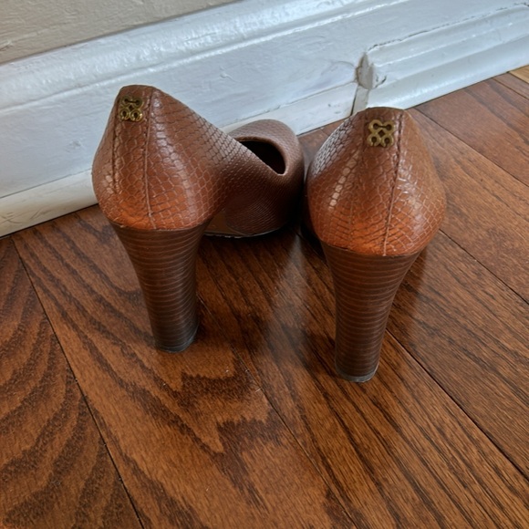 Coach heels - Picture 2 of 4
